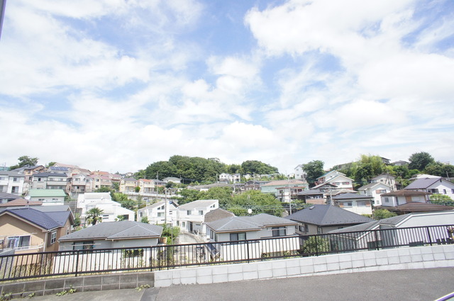 眺望　圧迫感がないので暮らしやすいお部屋です！