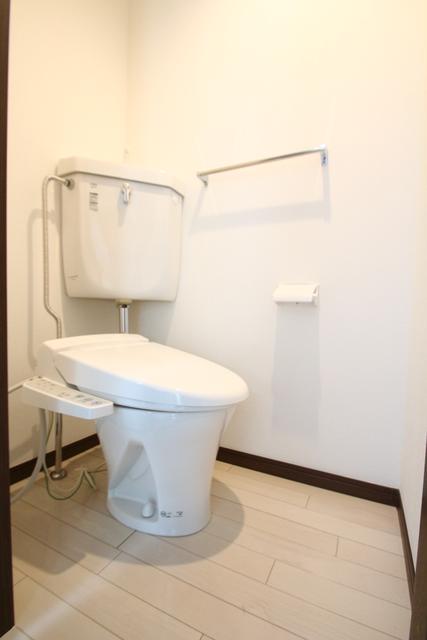 トイレ　トイレ