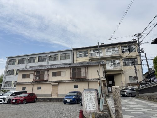 小学校　太子町立磯長小学校（小学校）まで1065m