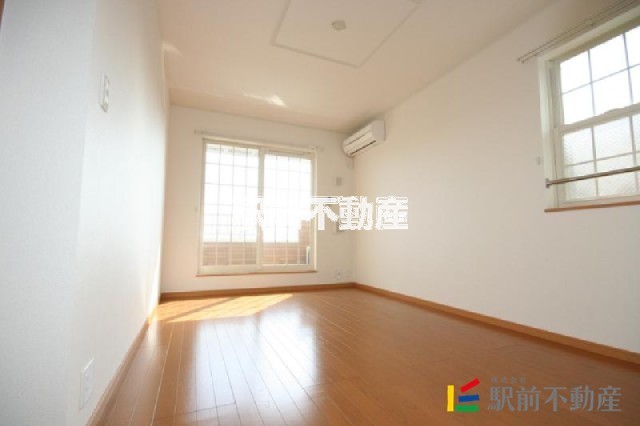 居室・リビング　リビングにエアコン付き♪