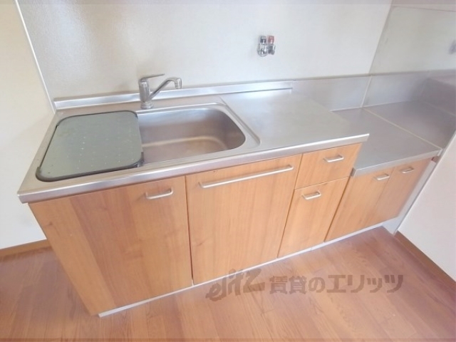 キッチン　広々としており、お料理も楽々です