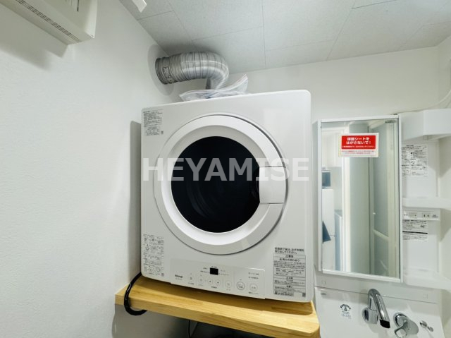 バルコニー　※室内画像は別号室のもの