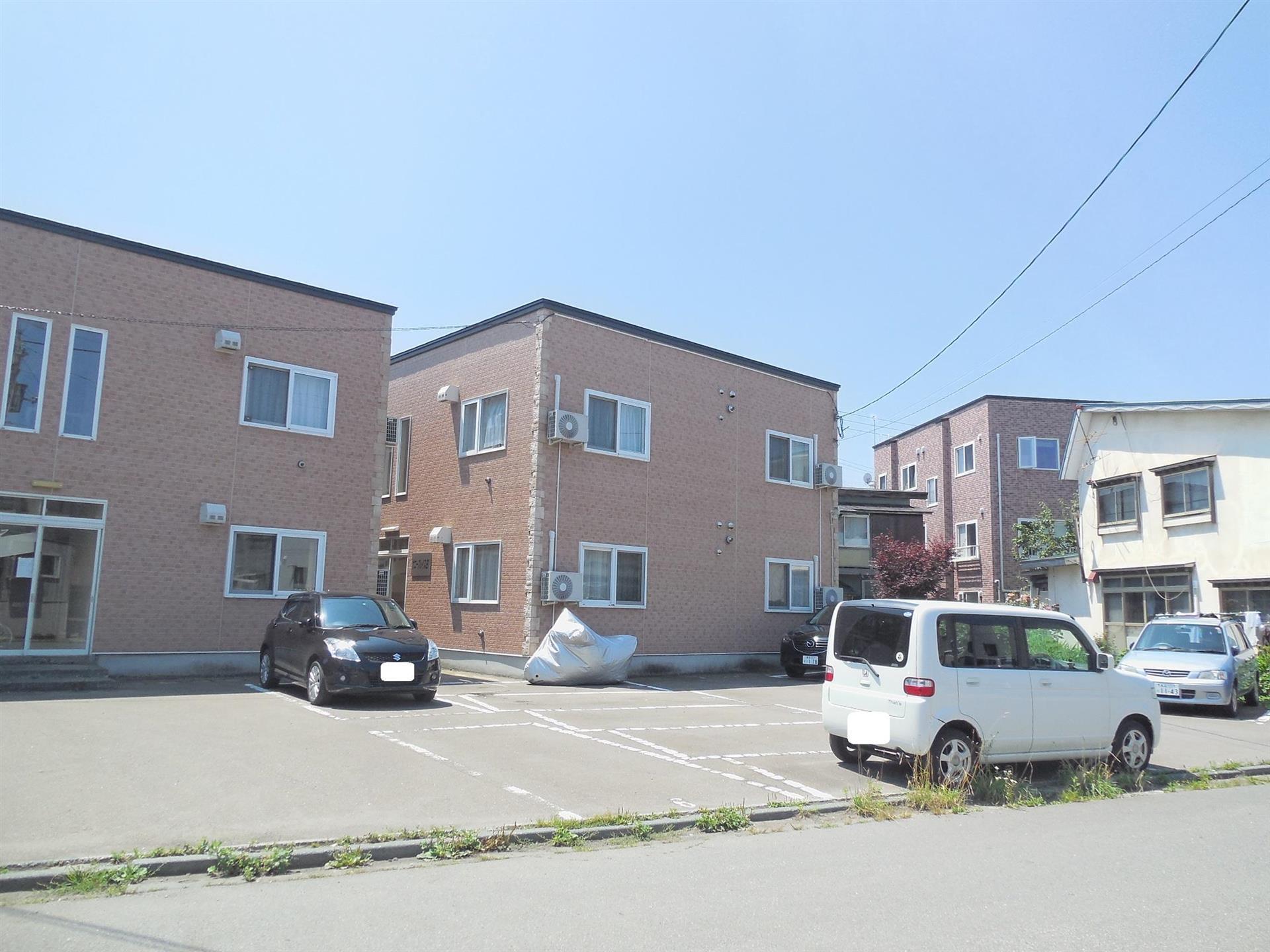 駐車場　駐車場