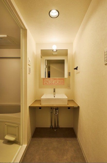 バス・シャワールーム　洗面