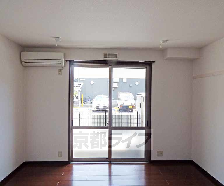 居室・リビング　綺麗なお部屋です。