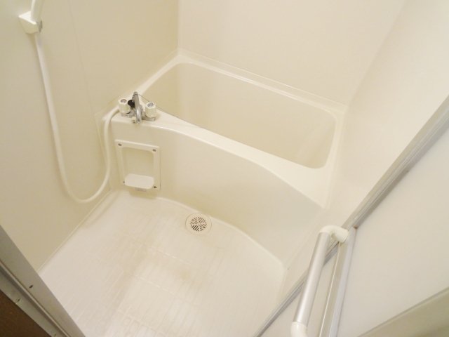 バス・シャワールーム　同物件別号室