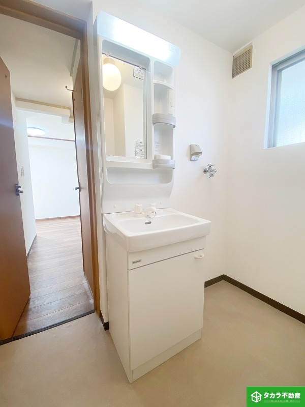 洗面設備　写真は３０１号