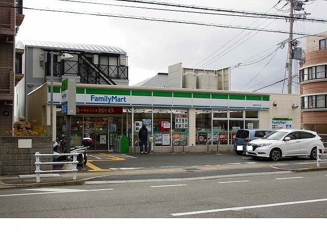 コンビニ　ファミリーマート灘篠原本町店様（コンビニ）まで260m