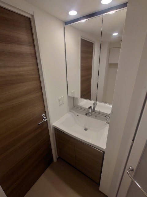 洗面設備　同タイプ