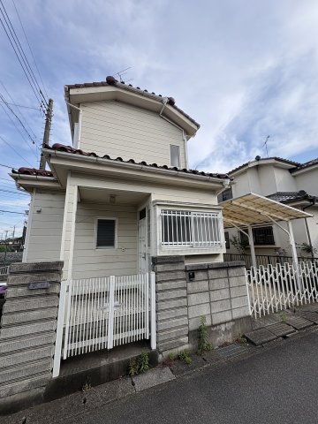 建物外観　★ガーデニングを楽しめる庭付き賃貸戸建！★