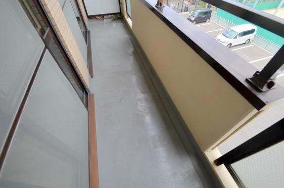 バルコニー　洗濯物がたくさん干せる広いバルコニーです。