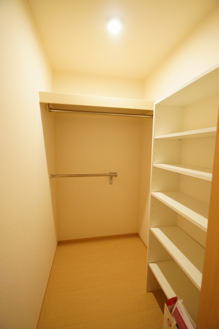 収納　タップリと収納できる、使いやすい「ウォークインクローゼット」