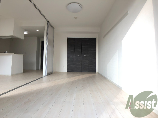 その他部屋・スペース　７帖の洋室は寝室としてもゆったりお使いいただけます。