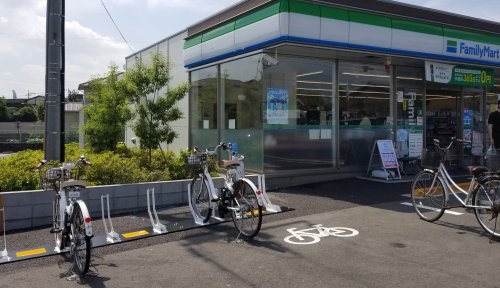 コンビニ　ファミリーマート 新座馬場店（コンビニ）まで391m