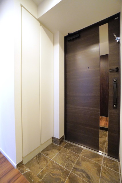 玄関　※写真は同タイプ住戸です。