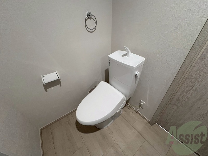 トイレ　ウォシュレット機能付きトイレは嬉しいですね。