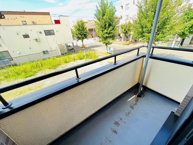 バルコニー　バルコニー