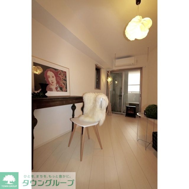 居室・リビング　※家具はサンプル