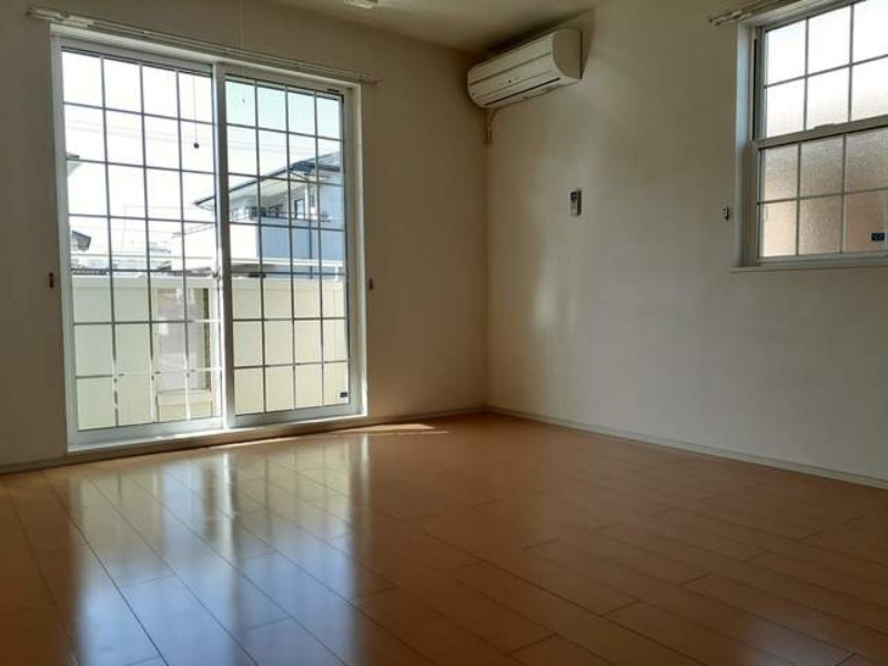 居室・リビング　図面と現状に相違がある場合には現状を優先