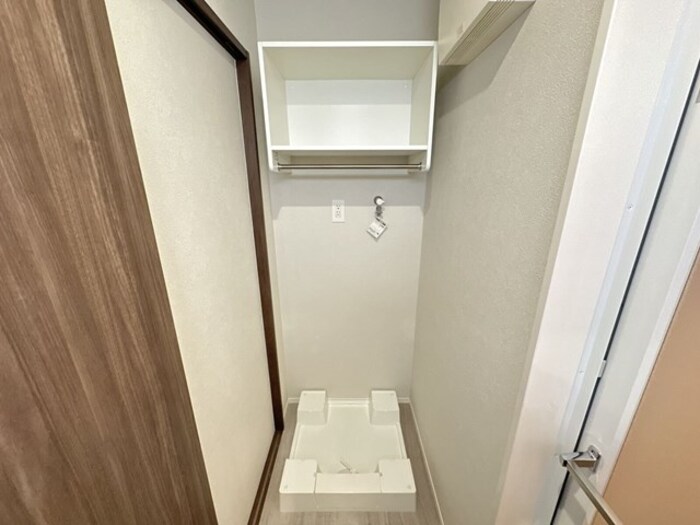 玄関　洗濯機置き場