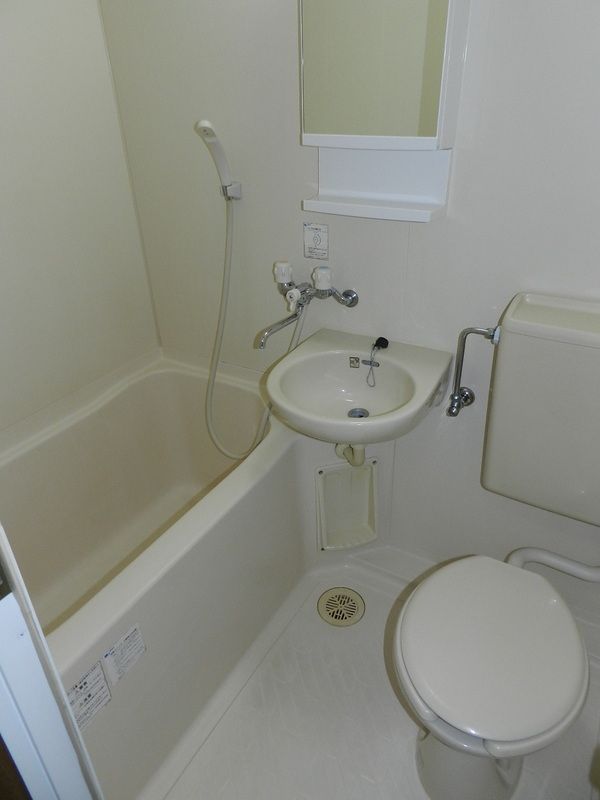 バス・シャワールーム