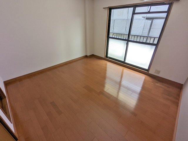 プレメゾンFの居間写真