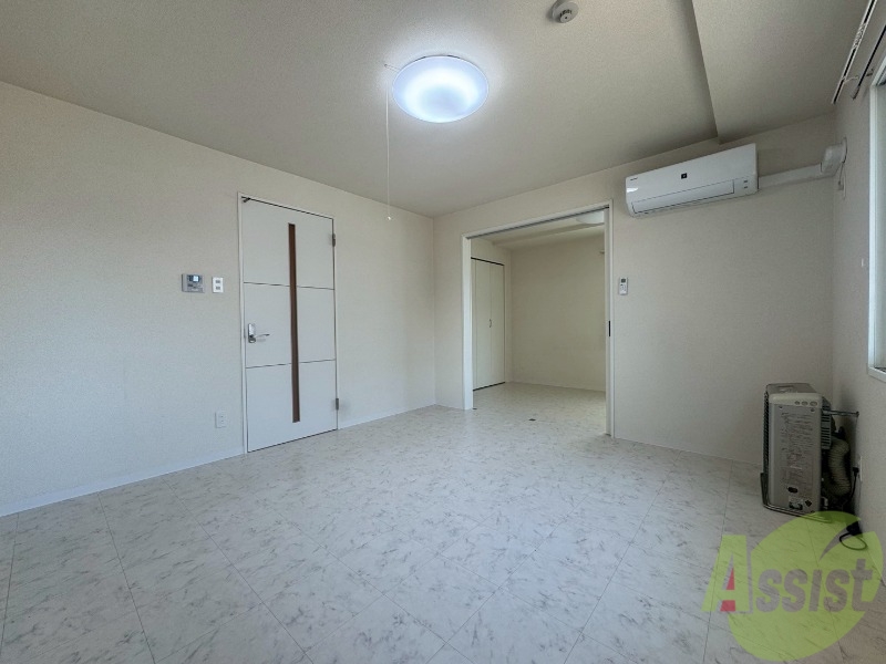 居室・リビング　広くてきれいなリビングです！快適に過ごせそうですね。