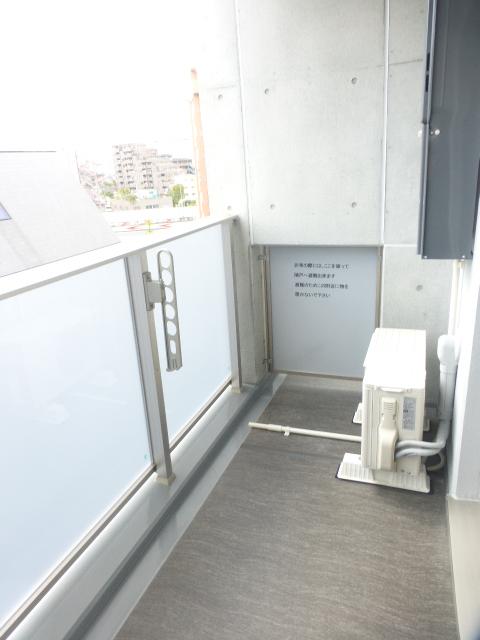 バルコニー　バルコニー