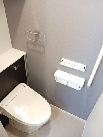 トイレ　ゆったりとした空間のトイレです