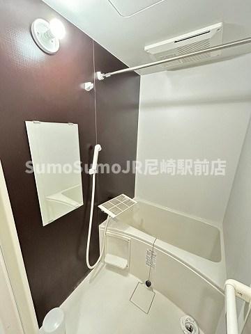 バス・シャワールーム　お風呂です