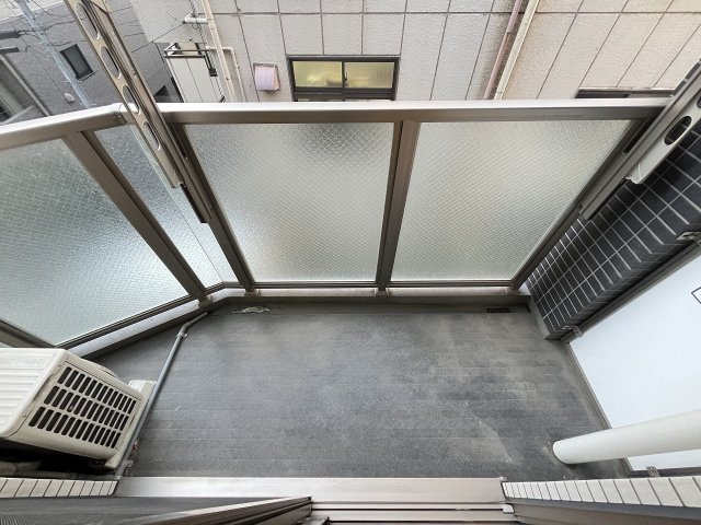 バルコニー　※別部屋の参考写真です。