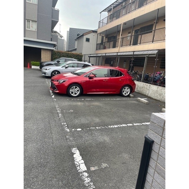 駐車場　月極駐車場