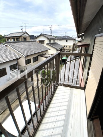 バルコニー　陽当たり良好なバルコニーです