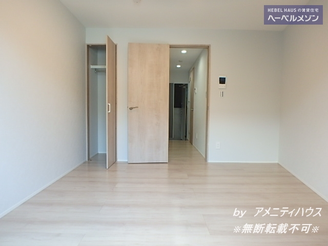 収納　●収納は使い勝手のよいクローゼットタイプ。