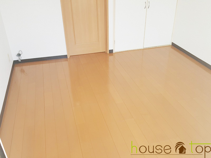 居室・リビング　フローリングも張替済みできれいな洋室ですよ♪