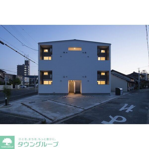 エントランス　外観