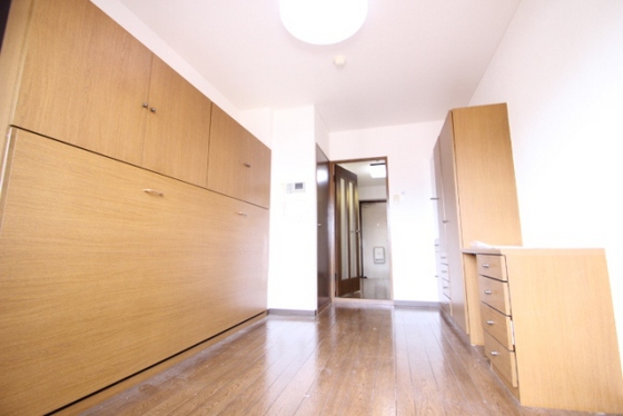 居室・リビング　※別部屋の写真です