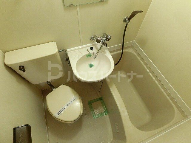 バス・シャワールーム　バス