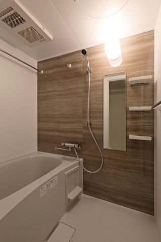 バス・シャワールーム　同物件別号室の写真です。