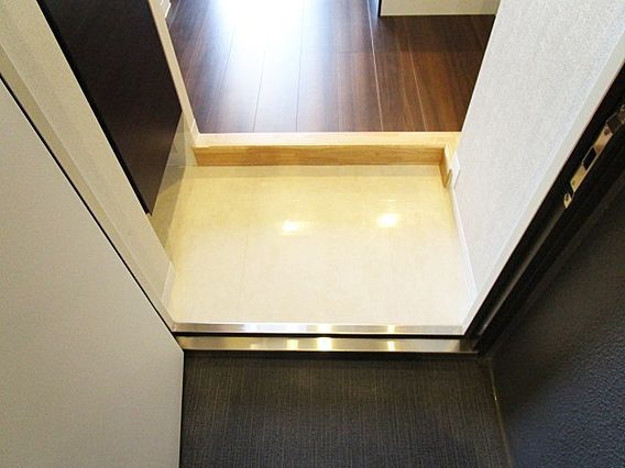 玄関　（別タイプ参考写真）セントラル王子　北区豊島1