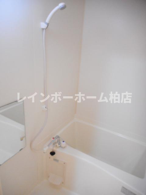 バス・シャワールーム　お風呂です