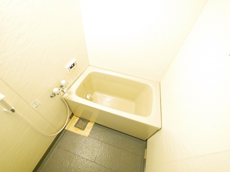 バス・シャワールーム　日々の疲れを癒すお風呂付です