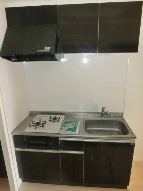 キッチン　2口コンロ付きのシステムキッチンです