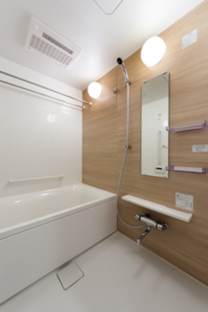 バス・シャワールーム　※写真は同タイプ住戸です。