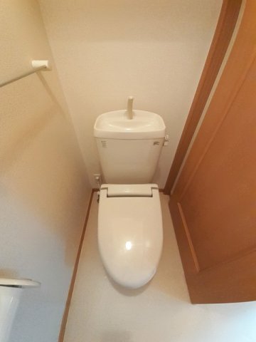 トイレ　シンプルで使いやすいトイレです
