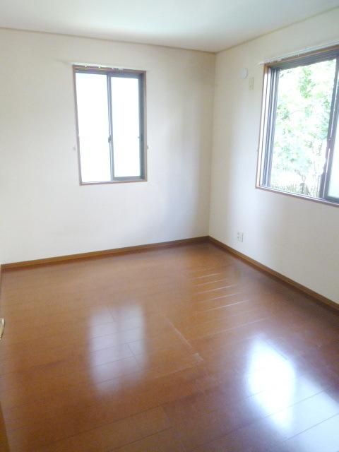 居室・リビング　★２面採光で明るいお部屋です★