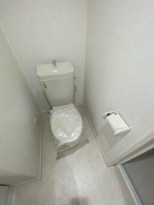 トイレ　温水洗浄便座