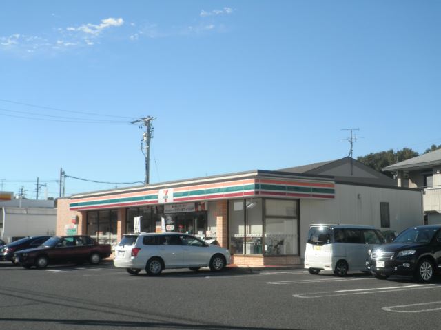コンビニ　セブンイレブン（コンビニ）まで370m