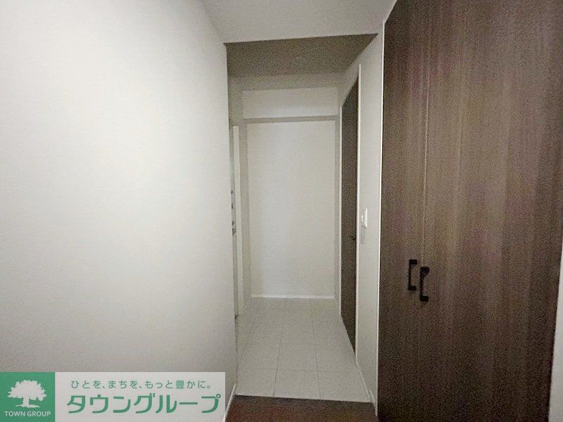 玄関　お部屋探しは株式会社　タウンハウジング　までお気軽にお問合…