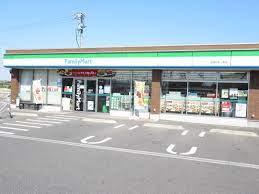 コンビニ　ファミリーマート 長島町松ケ島店（コンビニ）まで449m